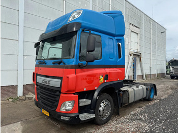 Cap tractor DAF CF 400