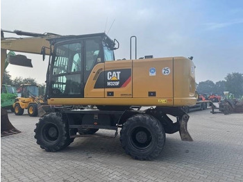 Excavator pe roţi CAT M 320 F: Foto 3 Excavator pe roţi CAT M 320 F: Foto 3