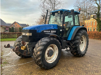 Tractor agricol NEW HOLLAND 60 series