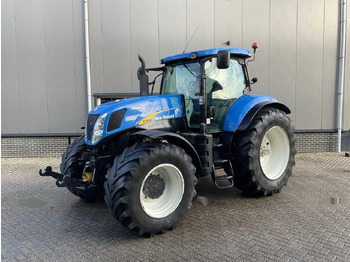 Tractor agricol NEW HOLLAND T7000