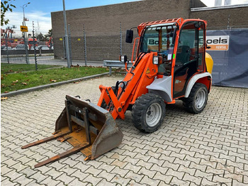 Încărcător frontal pe pneuri KRAMER