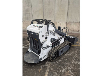 Mini încărcător pe şenile LADYS - 2025 - LA380 - SKID STEER LOADER: Foto 2 Mini încărcător pe şenile LADYS - 2025 - LA380 - SKID STEER LOADER: Foto 2