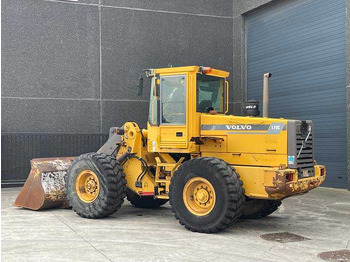 Încărcător frontal pe pneuri VOLVO - L70C - SHOVEL: Foto 3 Încărcător frontal pe pneuri VOLVO - L70C - SHOVEL: Foto 3