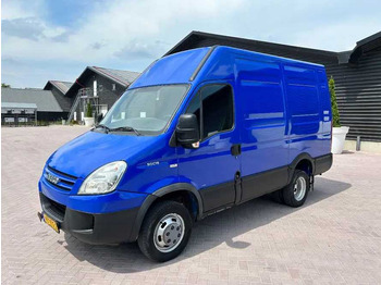 Autoutilitară IVECO Daily 50c18