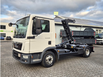 Camion cu cârlig MAN TGL 12.250