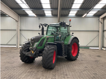 Tractor agricol FENDT 718 Vario