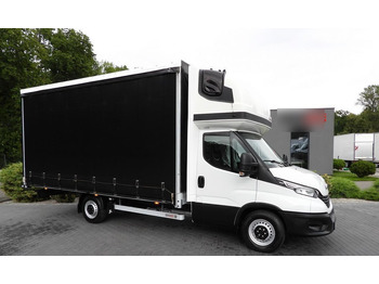 Autoutilitară cu prelată IVECO Daily 35s18