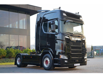 Cap tractor SCANIA S 500