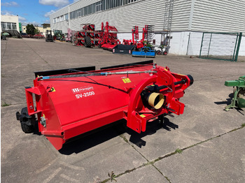 Maşină de întors fânul