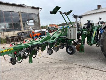 Maşină de împrăştiat îngrăşăminte THYREGOD