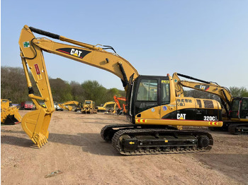 Excavator pe şenile CATERPILLAR 320C