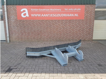 Maşină pentru prelucrarea solului