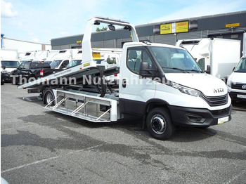 Maşină de tractare IVECO Daily