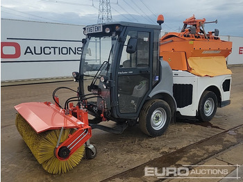 Măturătoare stradală HAKO