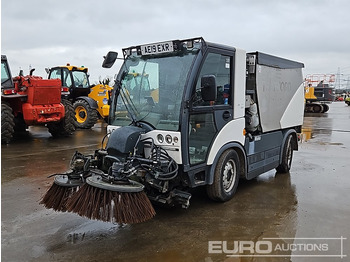 Măturătoare stradală HAKO