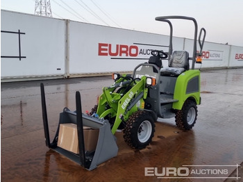 Încărcător frontal pe pneuri EVERUN