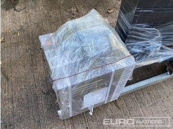 Echipamente de constructii Unused 2025 KMY Industrial 13' Electric Sliding Gate, Remote Controls Included: Foto 5