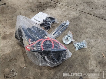 Echipament de atelier Unused Hi-Torque HT12000 12 Volt Winch, 3/8" x 85' Rope: Foto 2 Echipament de atelier Unused Hi-Torque HT12000 12 Volt Winch, 3/8" x 85' Rope: Foto 2