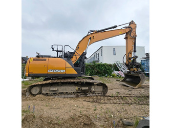 Excavator pe şenile Case CX250 D: Foto 5