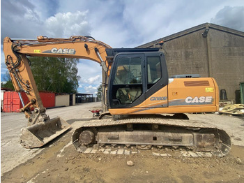 Excavator pe şenile CASE