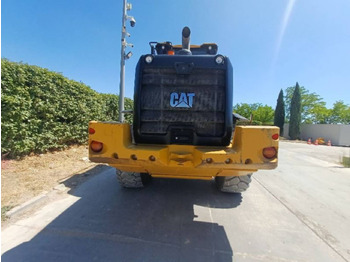 Încărcător frontal pe pneuri CAT 938M: Foto 4 Încărcător frontal pe pneuri CAT 938M: Foto 4