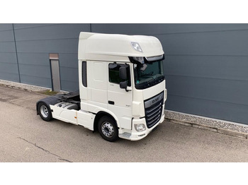 Cap tractor DAF XF 530