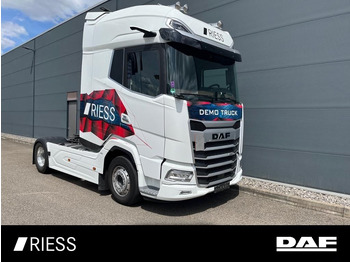 Cap tractor DAF XG+ 530