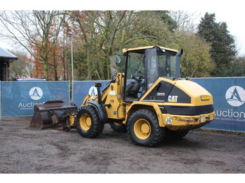 Încărcător frontal pe pneuri Caterpillar 908: Foto 3 Încărcător frontal pe pneuri Caterpillar 908: Foto 3