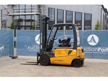 Electrostivuitor Jungheinrich EFG 430: Foto 3 Electrostivuitor Jungheinrich EFG 430: Foto 3