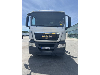 Camion basculantă MAN