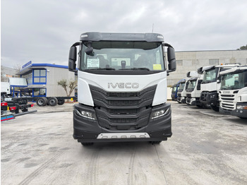 IVECO AD280X46 YPS ON X-Way E6 (Chassis) în leasing IVECO AD280X46 YPS ON X-Way E6 (Chassis): Foto 3 IVECO AD280X46 YPS ON X-Way E6 (Chassis) în leasing IVECO AD280X46 YPS ON X-Way E6 (Chassis): Foto 3
