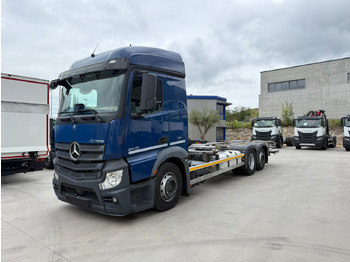 Camion şasiu MERCEDES-BENZ Actros