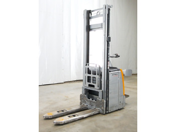 : fotografie din antet