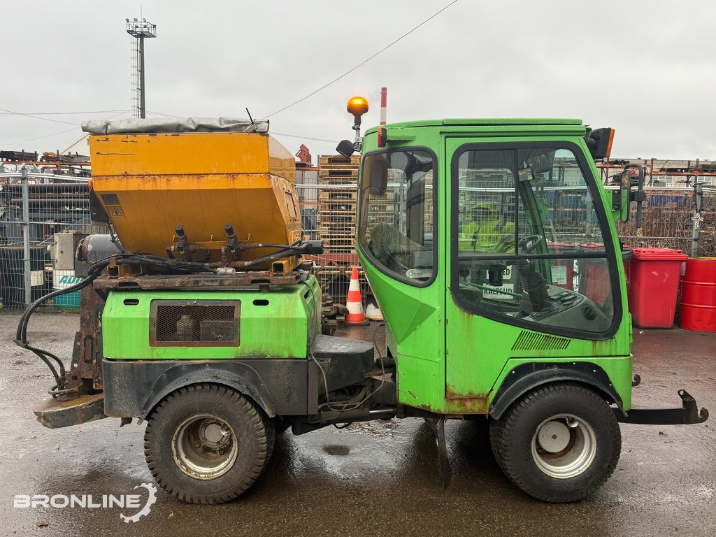 2008 LM TRAC 385 + Spreader - Utilaj deszăpezire: Foto 5 2008 LM TRAC 385 + Spreader - Utilaj deszăpezire: Foto 5