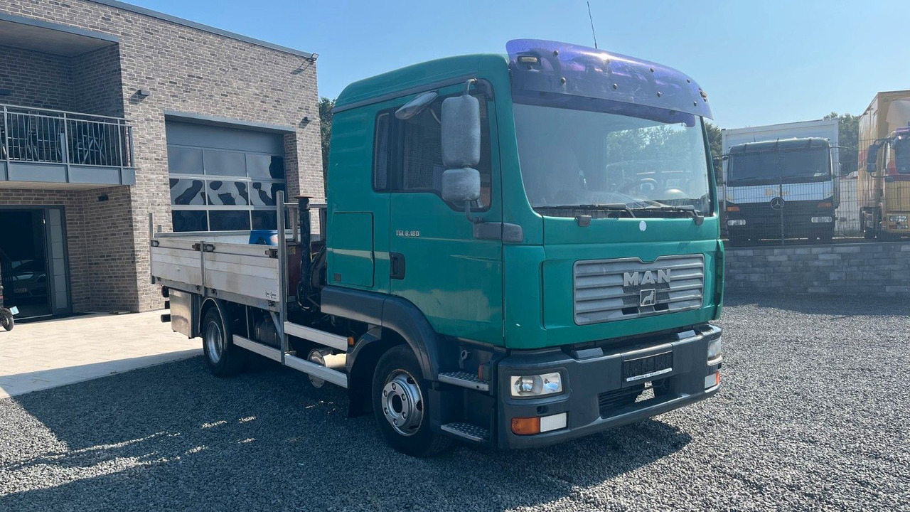 MAN TGL 8.180 4x2 Kran Hiab Tempomat MAN TGL 8.180 4x2 Kran Hiab Tempomat - Camion platformă, Camion cu macara: Foto 3 MAN TGL 8.180 4x2 Kran Hiab Tempomat MAN TGL 8.180 4x2 Kran Hiab Tempomat - Camion platformă, Camion cu macara: Foto 3