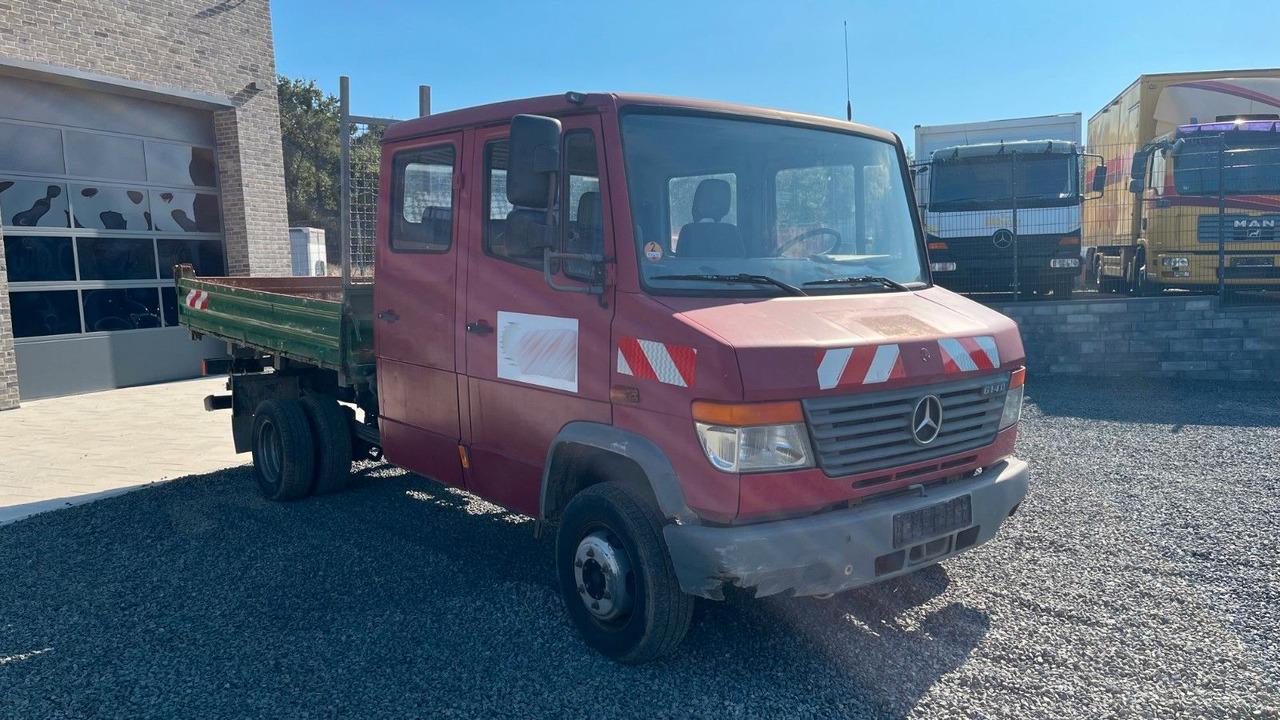 Mercedes-Benz Vario 614 DK Kipper Doka Mercedes-Benz Vario 614 DK Kipper Doka - Autoutilitară basculantă, Autoutilitară cabină dublă: Foto 3 Mercedes-Benz Vario 614 DK Kipper Doka Mercedes-Benz Vario 614 DK Kipper Doka - Autoutilitară basculantă, Autoutilitară cabină dublă: Foto 3