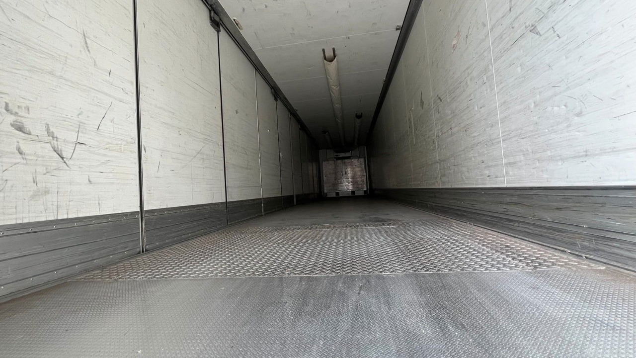 Schmitz Cargobull SKO 24 Kühlkoffer SAF Carrier Faltwand - Semiremorcă frigider: Foto 3 Schmitz Cargobull SKO 24 Kühlkoffer SAF Carrier Faltwand - Semiremorcă frigider: Foto 3