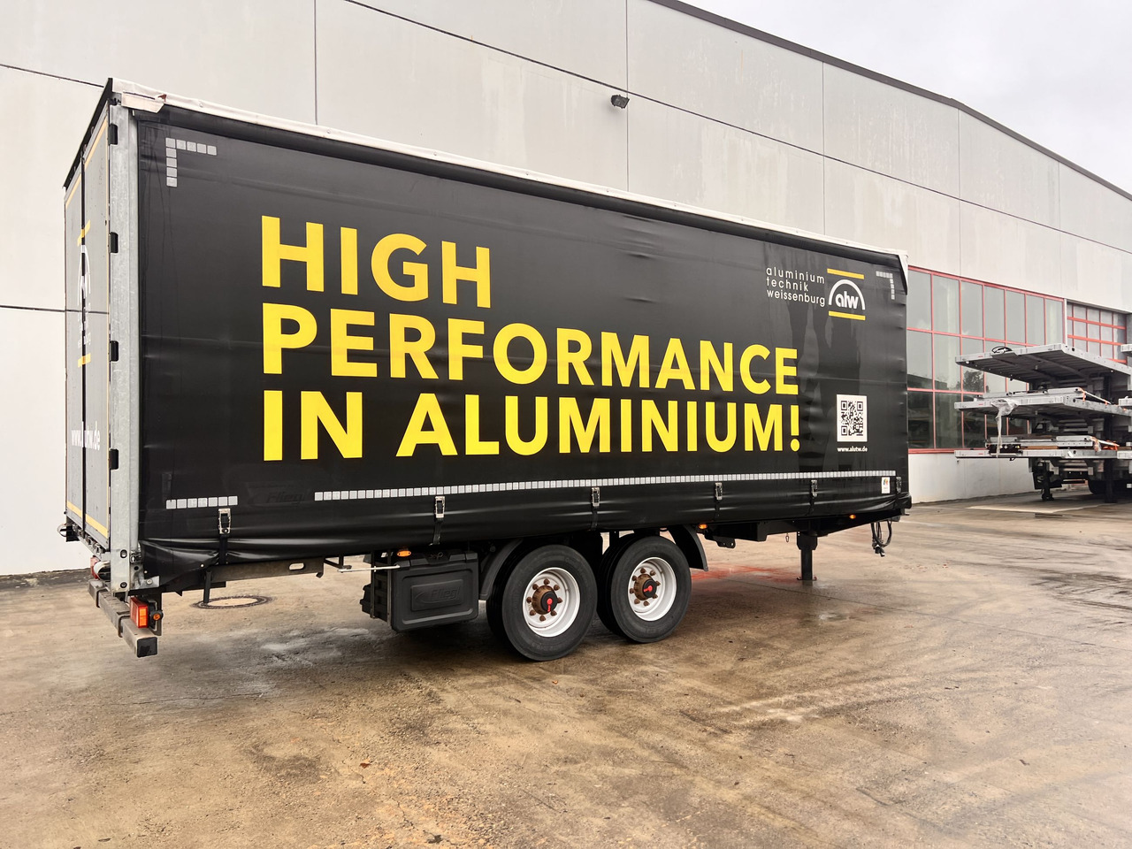 Fliegl TPS135 13,5 t Tandemplanenanhänger, neuwertig - Remorcă cu prelată: Foto 4 Fliegl TPS135 13,5 t Tandemplanenanhänger, neuwertig - Remorcă cu prelată: Foto 4