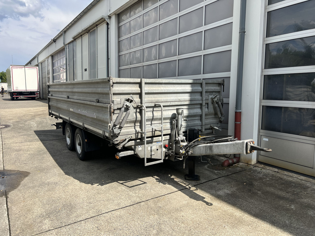 Humbaur D1AC Tandemkipper- Tieflader mit Aufsatz, neuwertig - Remorcă basculantă: Foto 4 Humbaur D1AC Tandemkipper- Tieflader mit Aufsatz, neuwertig - Remorcă basculantă: Foto 4