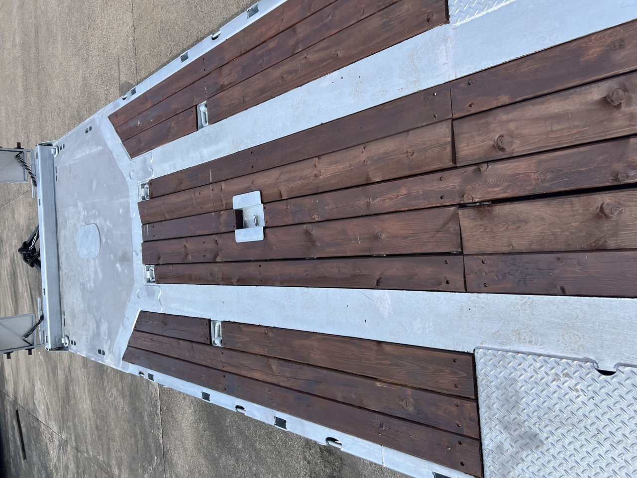 Möslein T 3-9,20 F 3 Achs Tieflader mit gerader Ladefläche 9 m, Neufahrzeug - Remorcă transport agabaritic: Foto 2 Möslein T 3-9,20 F 3 Achs Tieflader mit gerader Ladefläche 9 m, Neufahrzeug - Remorcă transport agabaritic: Foto 2