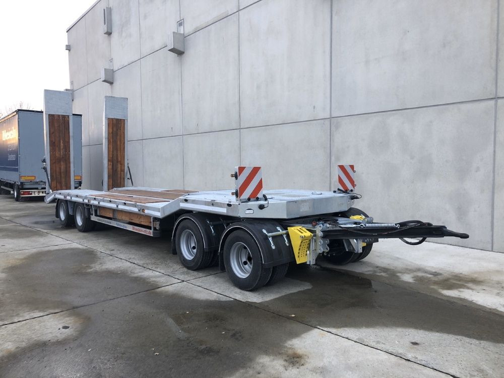 Möslein T 4 VB H1 neuer 4 Achs Tieflader hydraulischen Rampen - Remorcă transport agabaritic: Foto 4 Möslein T 4 VB H1 neuer 4 Achs Tieflader hydraulischen Rampen - Remorcă transport agabaritic: Foto 4