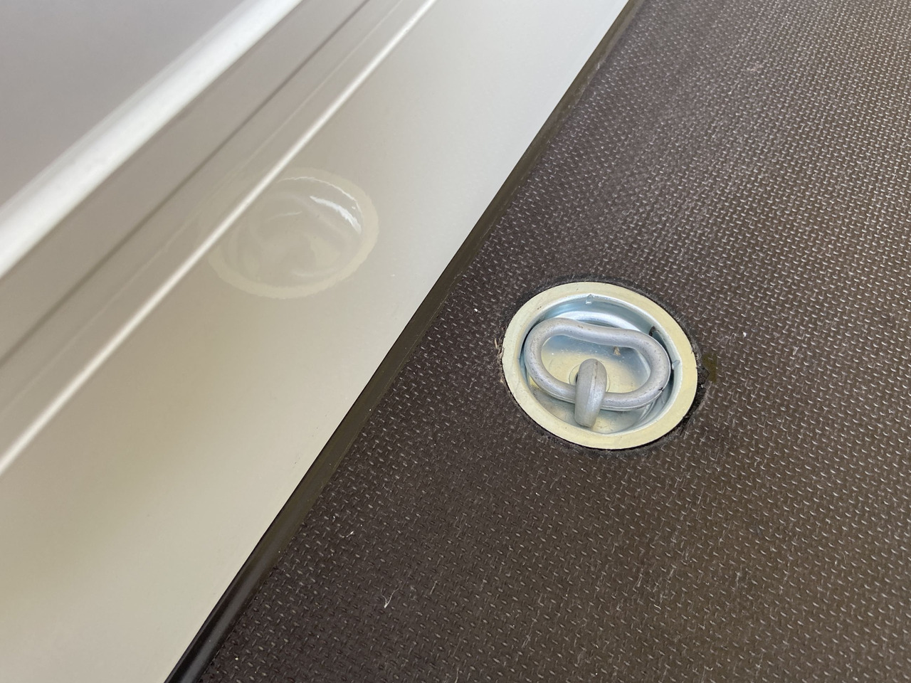 Möslein TK0105D-L Weiß Tandem Koffer, Ladebordwand 1,5 t + DurchladbarNeufahrzeug -- - Remorcă furgon: Foto 5 Möslein TK0105D-L Weiß Tandem Koffer, Ladebordwand 1,5 t + DurchladbarNeufahrzeug -- - Remorcă furgon: Foto 5