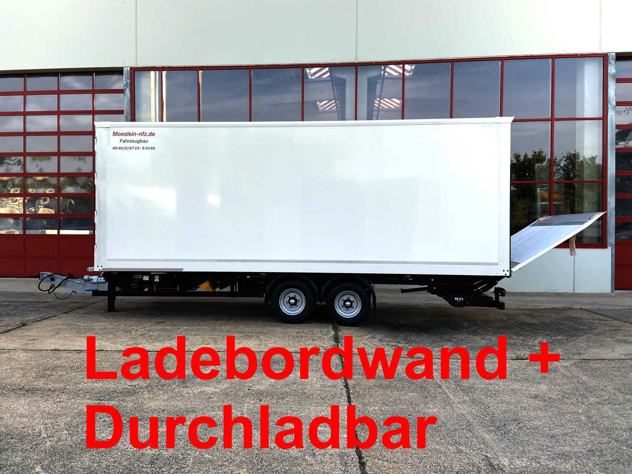 Möslein TK0105D-L Weiß Tandem Koffer, Ladebordwand 1,5 t + DurchladbarNeufahrzeug -- - Remorcă furgon: Foto 1 Möslein TK0105D-L Weiß Tandem Koffer, Ladebordwand 1,5 t + DurchladbarNeufahrzeug -- - Remorcă furgon: Foto 1