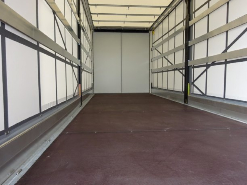 Möslein TPW 105 D Schwebheim Tandem- Planenanhänger Durchladen - Remorcă cu prelată: Foto 4 Möslein TPW 105 D Schwebheim Tandem- Planenanhänger Durchladen - Remorcă cu prelată: Foto 4