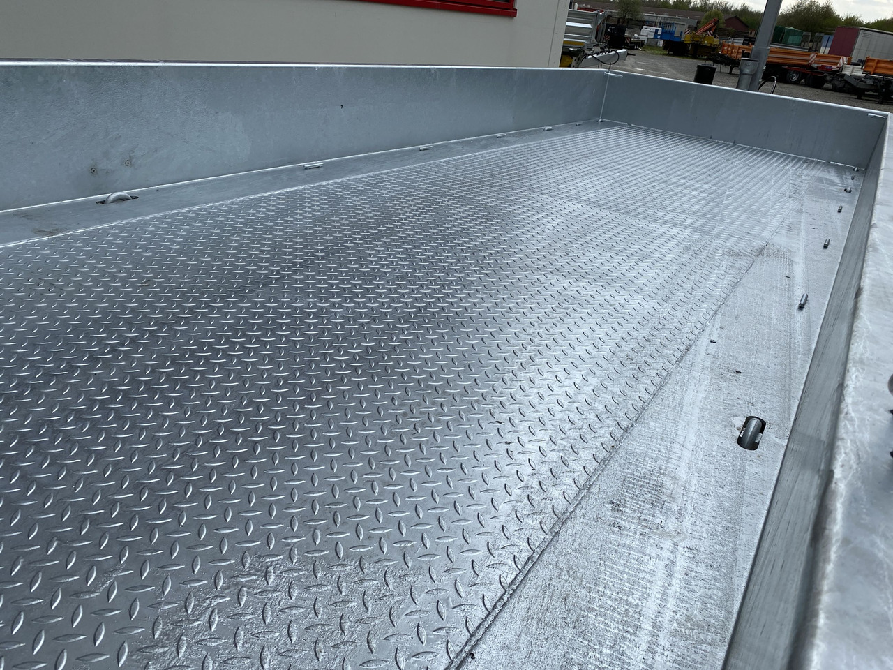 Möslein TT 11-E6x2 hydr. Rampen Tieflader für Fräsen breiten hydraulischen Rampen, Neu - Remorcă transport agabaritic: Foto 3 Möslein TT 11-E6x2 hydr. Rampen Tieflader für Fräsen breiten hydraulischen Rampen, Neu - Remorcă transport agabaritic: Foto 3