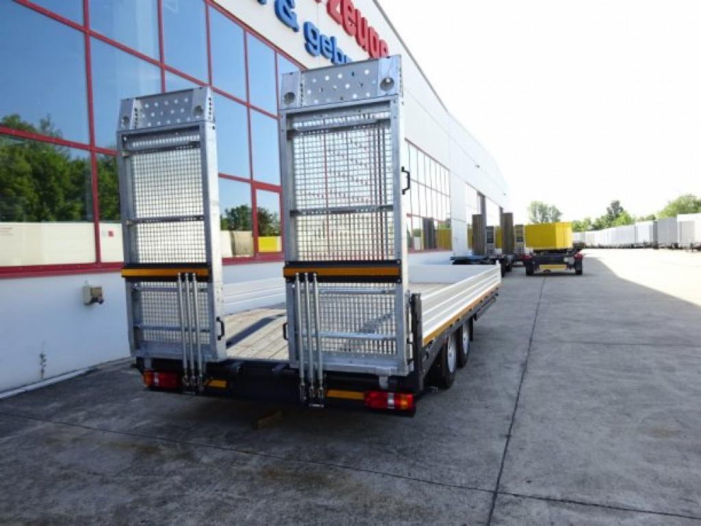 Möslein TTT 13 6,2 BR Weiß Neuer 13 t GG Tandemtieflader mit Breiten Rampen - Remorcă transport agabaritic: Foto 4 Möslein TTT 13 6,2 BR Weiß Neuer 13 t GG Tandemtieflader mit Breiten Rampen - Remorcă transport agabaritic: Foto 4