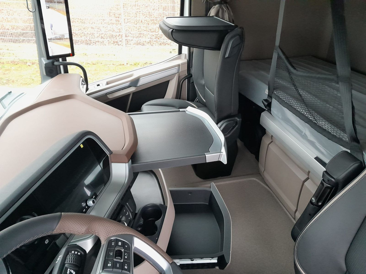 Cap tractor DAF XG+ 530 FT: Foto 13