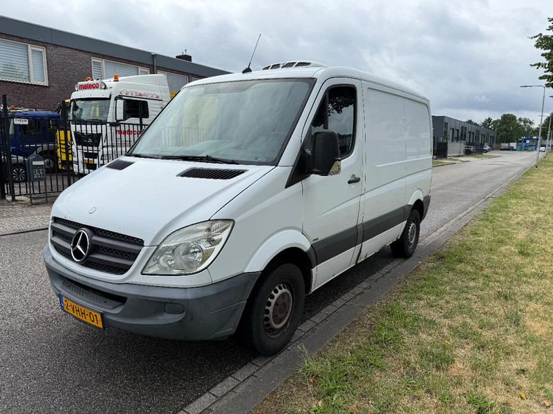 Mercedes-Benz Sprinter 313 2010 kuhlung diepfreez - Autoutilitară frigorifica: Foto 2 Mercedes-Benz Sprinter 313 2010 kuhlung diepfreez - Autoutilitară frigorifica: Foto 2