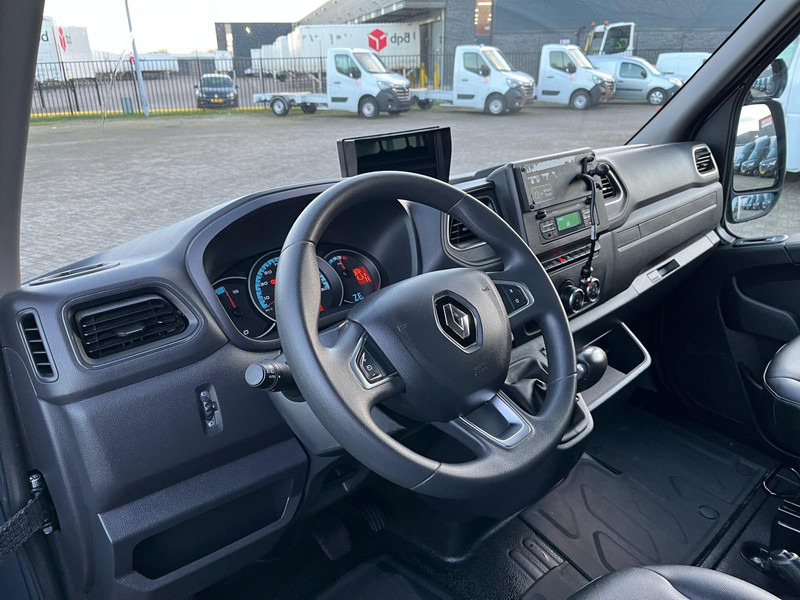 Autoutilitară box, Autoutilitară electrică Renault Master E-TECH 52 KWH, CCAB FWD 3T5 Airco, Camera: Foto 16 Autoutilitară box, Autoutilitară electrică Renault Master E-TECH 52 KWH, CCAB FWD 3T5 Airco, Camera: Foto 16