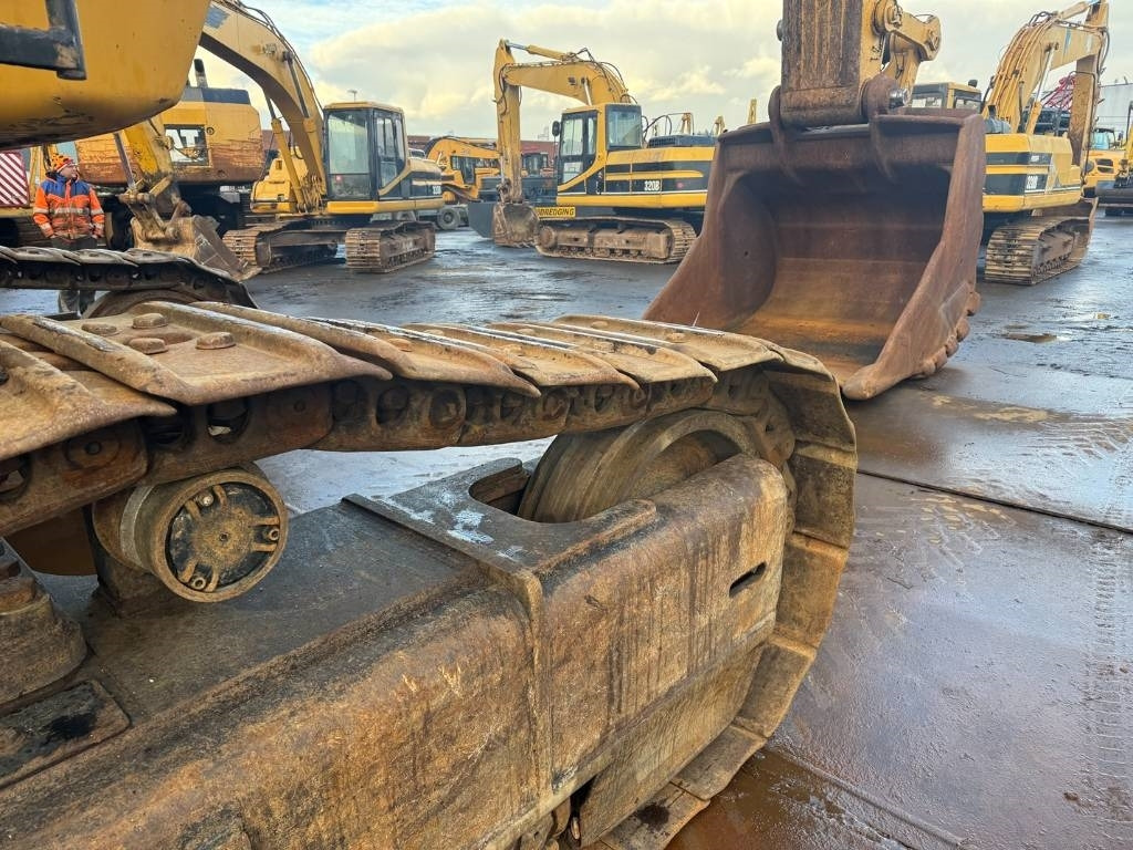 Excavator pe şenile CAT 390 D L ME: Foto 10 Excavator pe şenile CAT 390 D L ME: Foto 10